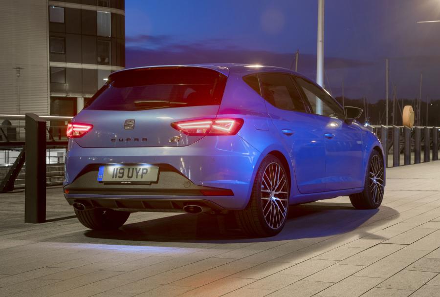  Seat Leon Cupra 290 2016 года  (UK) (фото 7 из 30)